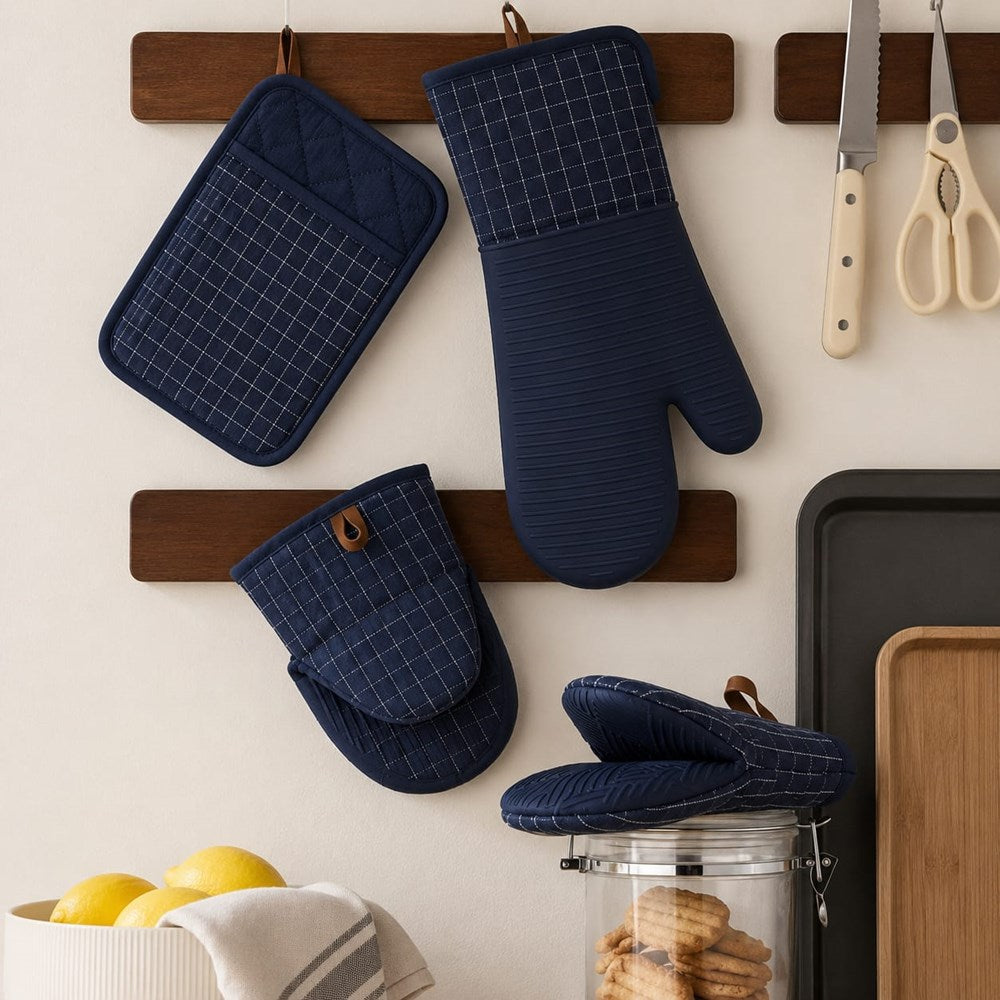 Oven Mitt & Pot Holder Set | Full House Lebanon