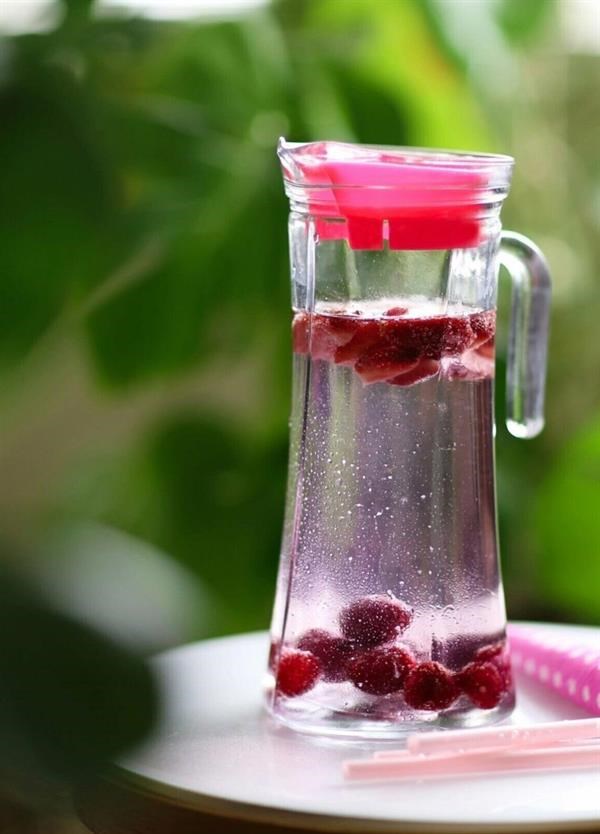 Glass juice pitcher with lid | Full House Lebanon