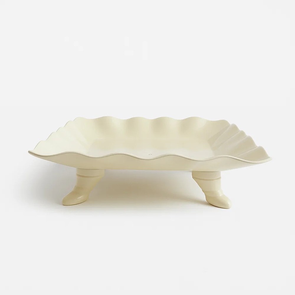 Plastic Wavy Pedestal Stand - Black | Full House Lebanon