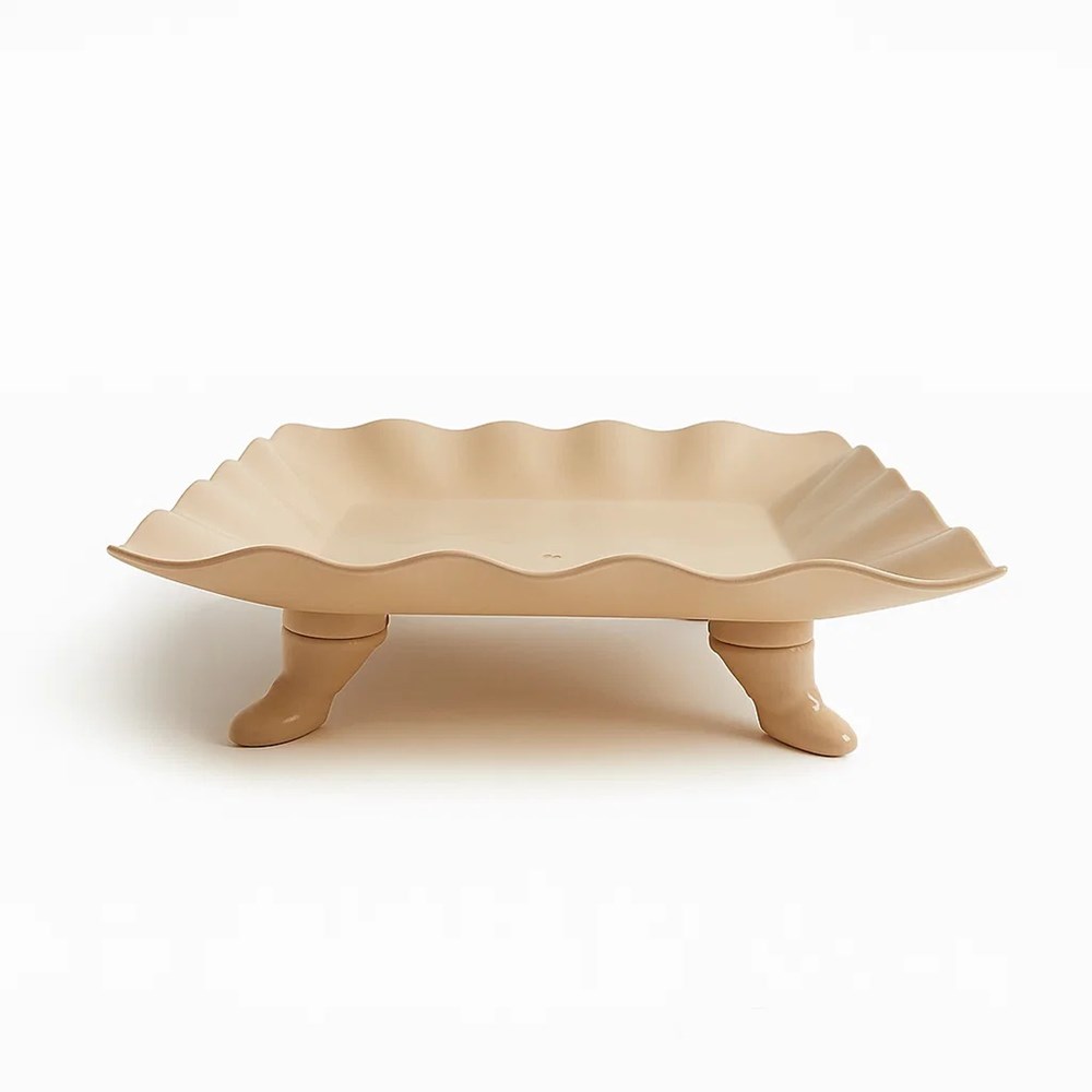 Plastic Wavy Pedestal Stand | Full House Lebanon