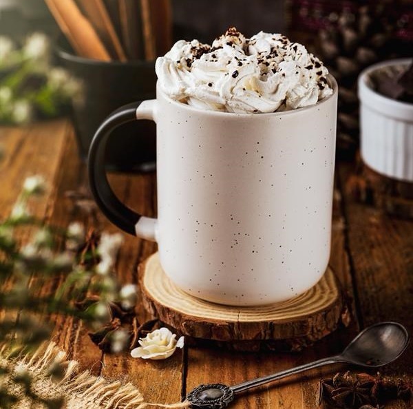 Black & White Porcelain Mugs - 2 | Full House Lebanon