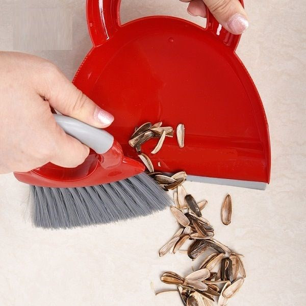 LIAO Dustpan & Brush | Full House Lebanon