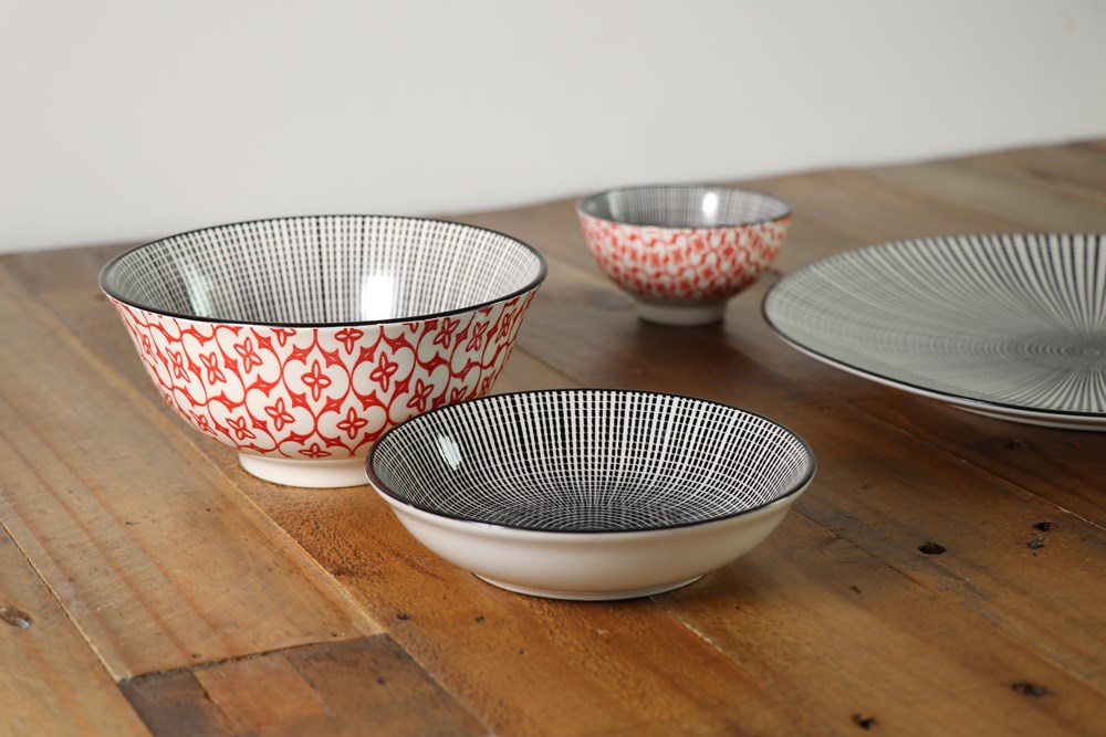 Black & Red Porcelain Dinnerware - Deep Plate | Full House Lebanon