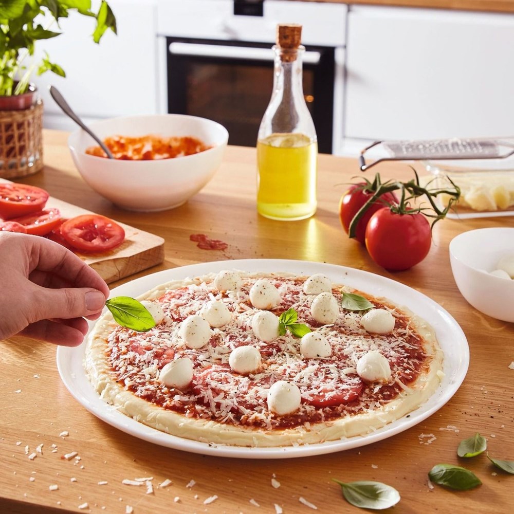 Luminarc Plain Pizza Plates - Black | Full House Lebanon